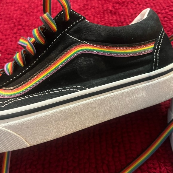 Vans Women’s Black Sneakers with Rainbow Stripes. Sz 5.5 - Picture 7 of 8